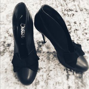 Butter shoe bootie sz 7